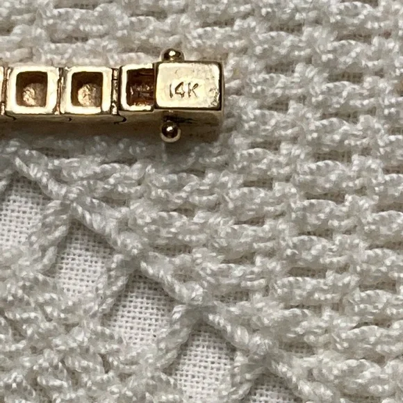 14K Beautiful and unique solid link diamond bracelet - Picture 8 of 13